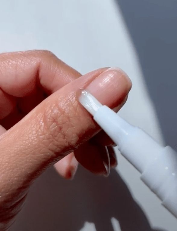 Nail Cuticle Oil Pen